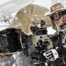 QT8 - Quentin Tarantino – The First Eight: Quentin Tarantino in una sequenza