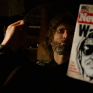 Ted K: Sharlto Copley nella prima foto del film