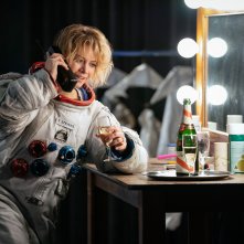 For All Mankind 2: Sarah Jones in una scena del secondo episodio