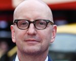 Steven Soderbergh regista di KIMI, thriller con Zoë Kravitz