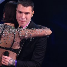 Fedez piange sul palco del Festival di Sanremo 2021