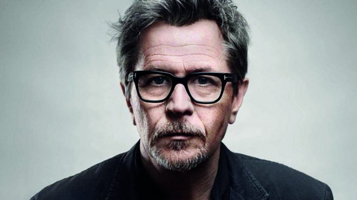 Gary Oldman e l'alcolismo: "Avevo la lingua nera e sudavo vodka"