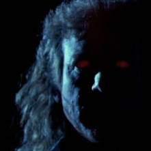 L'ombra dello scorpione: un primo piano di Jamey Sheridan