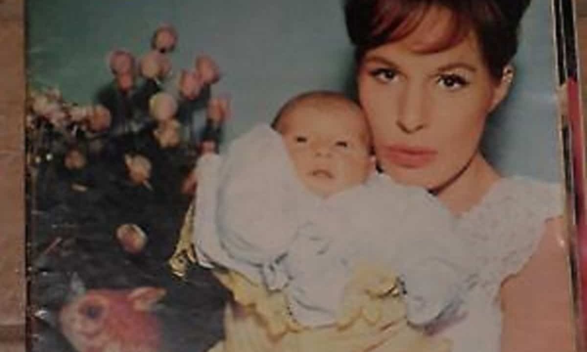 Ornella Vanoni col figlio