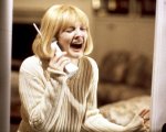 Scream: Wes Craven faceva piangere Drew Barrymore sul set con uno 'stratagemma' crudele