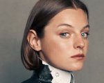 Emma Corrin, star di The Crown, protagonista del film L'amante di Lady Chatterley