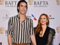 Borat 2, Sacha Baron Cohen ringrazia la moglie Isla Fisher per il supporto morale: 'Sono fortunato'