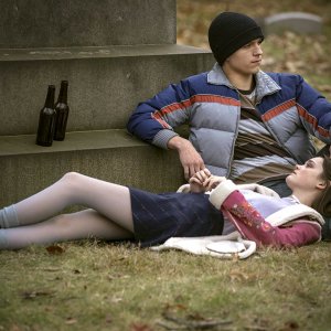 Cherry - Innocenza perduta: Tom Holland e Ciara Bravo in una scena