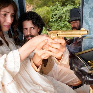 Il mio corpo vi seppellirà: Simona Di Bella e Gabriele Gallinari in una scena del film