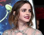 Emma Watson: il nuovo taglio di capelli fa da preludio alla primavera (FOTO)
