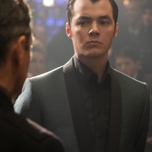 Pennyworth 2: Jack Bannon in una scena