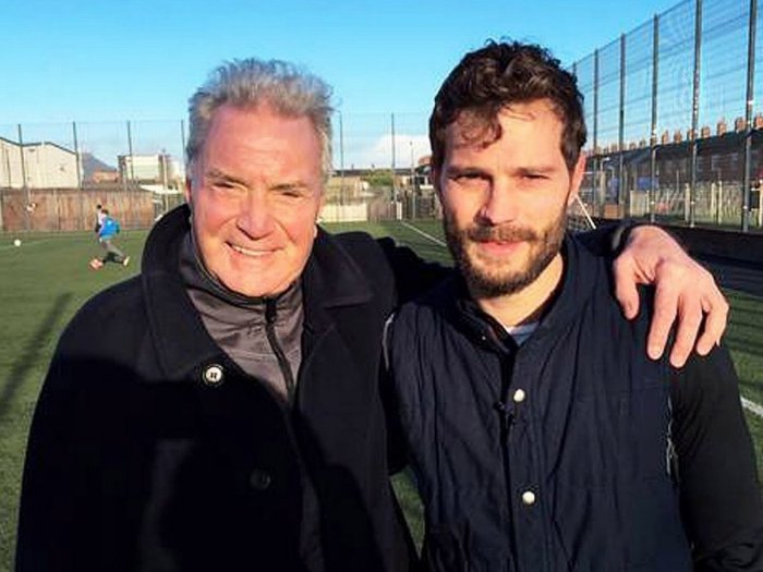 Jamie Dornan: il padre dell'attore, Jim, è morto all'età di 73 anni a causa del Coronavirus