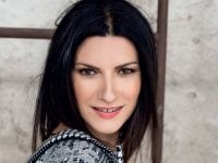 Laura Pausini commenta la nomination agli Oscar 2021: 'Ho paura di sentirmi speciale'