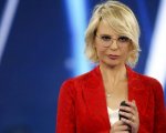 Maria De Filippi non va in onda giovedì 18 marzo con Amici e Uomini e Donne: ecco perchè