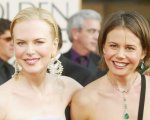 Nicole Kidman, il video del massaggio ai piedi divide i fan