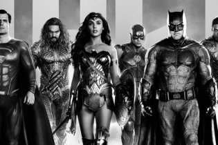 Justice League - La nostra videorecensione della Snyder Cut