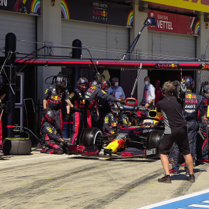 Formula 1 - Drive to Survive 3: un'immagine dai box