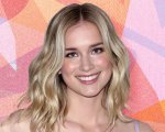 Elizabeth Lail star della commedia Mack and Rita accanto a Diane Keaton