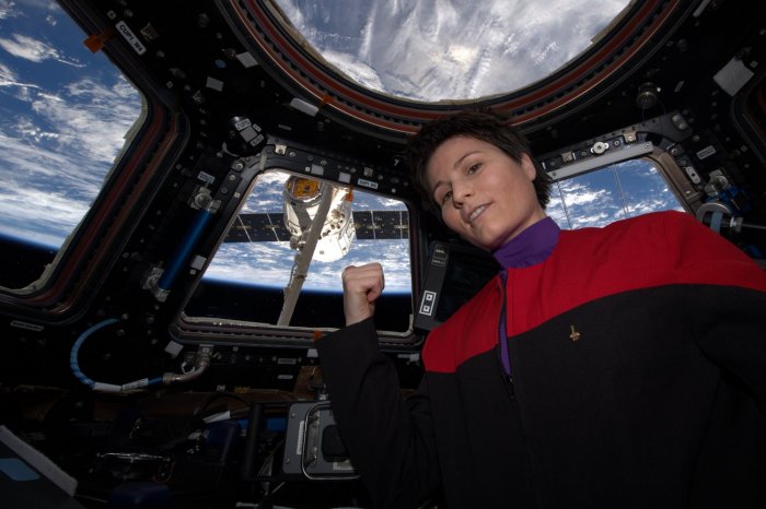 Samantha Cristoforetti: "Amo Star Trek da sempre: ecco quale serie preferisco"