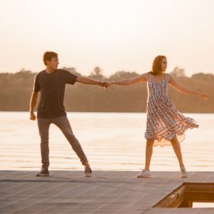 A Week Away: Bailee Madison, Kevin Quinn in una scena