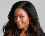 Naomie Harris nella serie Showtime L'uomo che cadde sulla terra