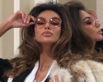 House of Gucci: Madalina Ghenea è Sophia Loren nelle nuovo foto dal set