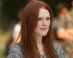 Sharper: Julianne Moore protagonista del film diretto da Benjamin Caron