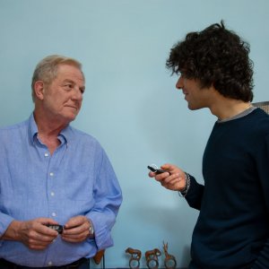 Vado e vengo: Marco Valerio Montesano, Antonello Fassari in una scena