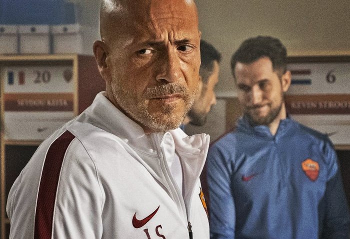 Speravo de morì prima, Gianmarco Tognazzi è Spalletti: “Ho vissuto l’addio di Totti come un tifoso della Roma”