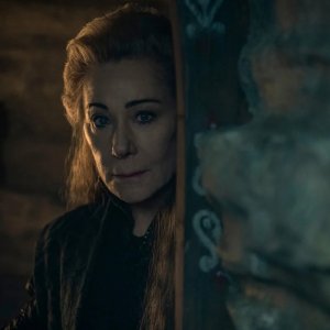 Tenebre e Ossa: l'attrice Zoa Wanamaker in una foto della serie