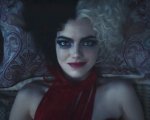 Crudelia: Emma Stone nelle nuove foto diffuse da Disney