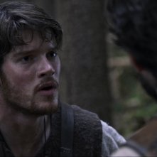 The Rising Hawk - L'ascesa del Falco: Alex MacNicoll in una scena