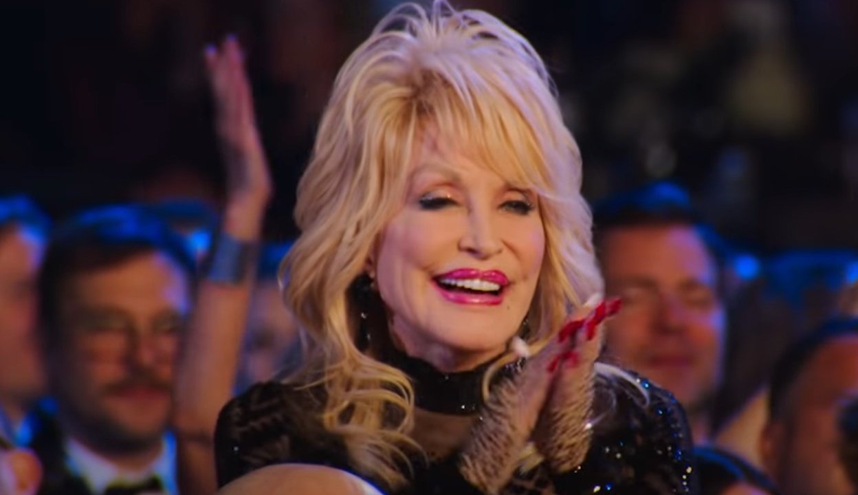 Primo piano di Dolly Parton