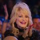 Dolly Parton conquista il suo primo Oscar umanitario: il commovente messaggio per i Governors Awards