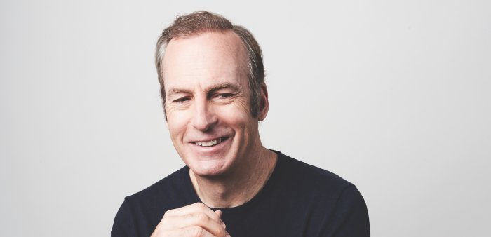 Bob Odenkirk: "Jeremy Irons mi ha urlato contro perché gli avevo scritto un monologo pessimo per il SNL"