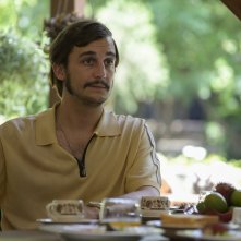 The Serpent: una scena della serie Netflix