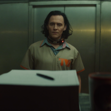 Loki: Tom Hiddleston in un'immagine tratta dal trailer della serie