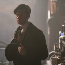 The Nevers: Tom Riley in una scena della serie