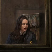 Clarice: la protagonista in una scena