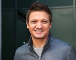 Jeremy Renner quando aveva 20 anni e sembrava il cantante di una boy band (FOTO)