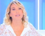 Olesya Rostova ha inventato tutto per diventare famosa? Le accuse del produttore russo a Domenica Live