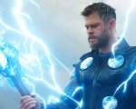 Thor: Love and Thunder, Chris Hemsworth svela in un video il nuovo look del supereroe