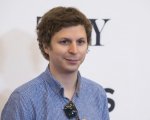 Michael Cera affianca Amy Schumer nella serie comica Hulu Life & Beth
