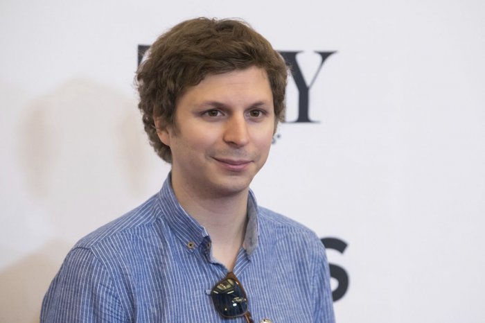 Michael Cera affianca Amy Schumer nella serie comica Hulu Life & Beth