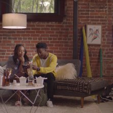 Due estranei: una sequenza