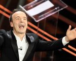 Roberto Benigni: il suo primo tentativo di regia in un video inedito