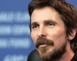 Thor: Love and Thunder, Christian Bale nelle foto che anticipano il suo look nel film