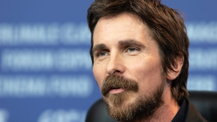 Thor: Love and Thunder, Christian Bale nelle foto che anticipano il suo look nel film