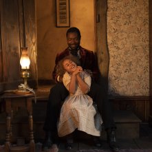 Alice e Peter: David Oyelowo e Keira Chansa in una scena