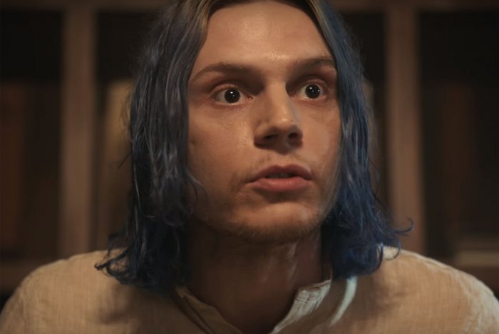 American Horror Story, Evan Peters rievoca le scene di nudo più "strane" che ha dovuto girare
